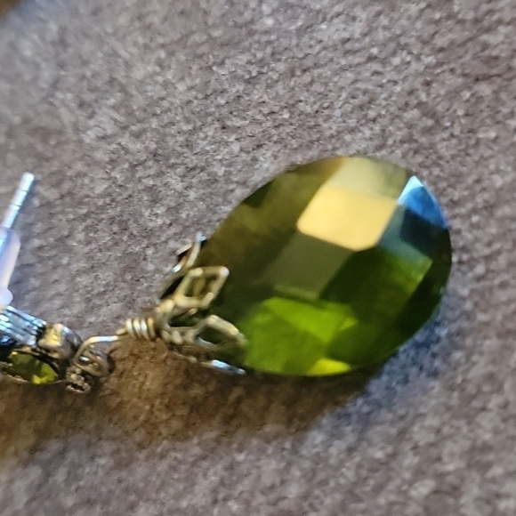 VTG Rhinestone Prism Colonial Formal Holiday Dangle Post Earrings - Picture 4 of 5